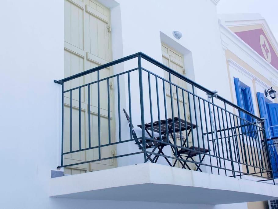 Aegli Apartments Deluxe Simi Dış mekan fotoğraf