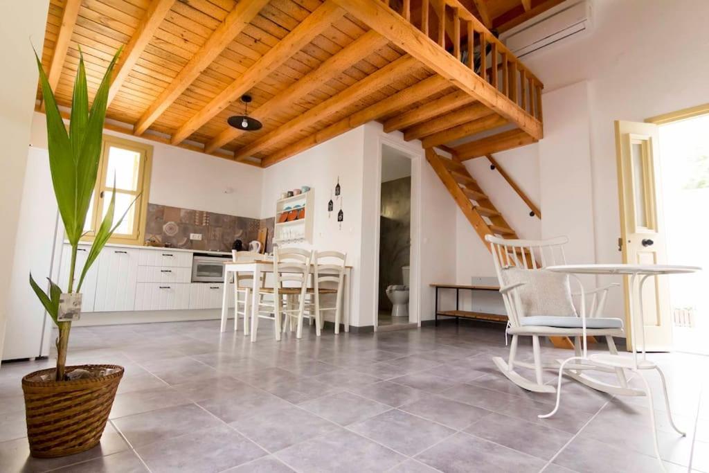 Aegli Apartments Deluxe Simi Dış mekan fotoğraf